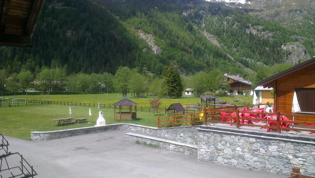 Margherita Camping & Resort Gressoney-Saint-Jean Exterior photo