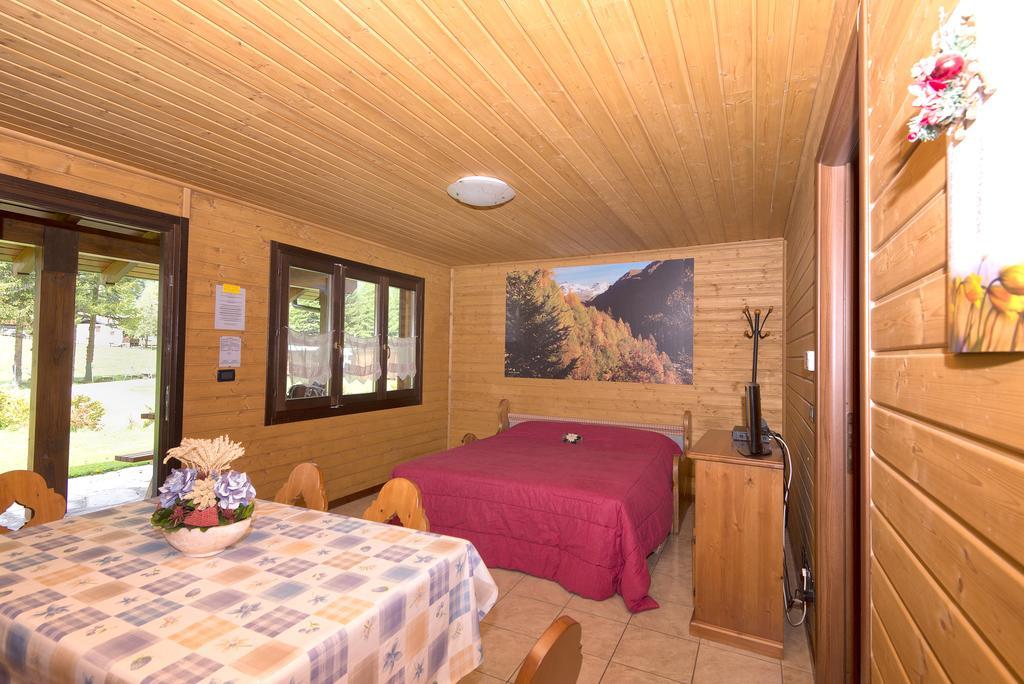 Margherita Camping & Resort Gressoney-Saint-Jean Room photo